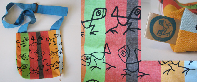 Running Chicken blue handbag
